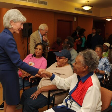 Federal officials discussing Medicare open enrollment